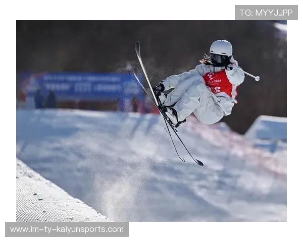 冬奥项目滑雪U型场地受关注，冬奥会自由式滑雪中u型场地技巧比赛,运动员出现失误